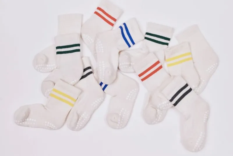 GoBabyGo Kravletid*Skridsikre Sports Strømper Str.17-19 - Rod