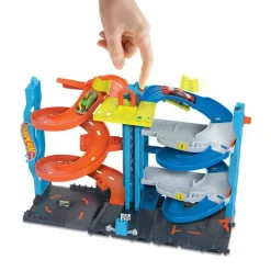 Hot wheels Biler & Transport*City Transforming Race Tower